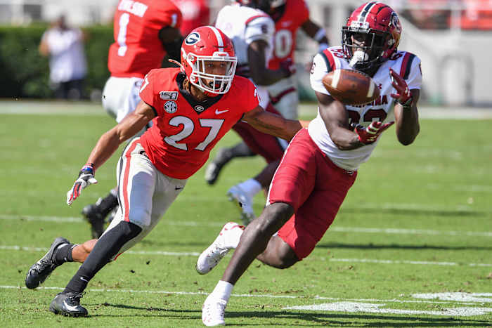 Eric Stokes Jr. coming in with a tackle against South Carolina.